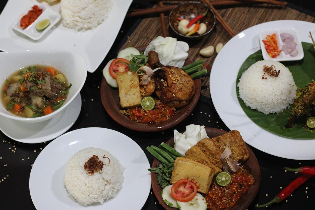 Bekizaar Hotel Surabaya Dış mekan fotoğraf