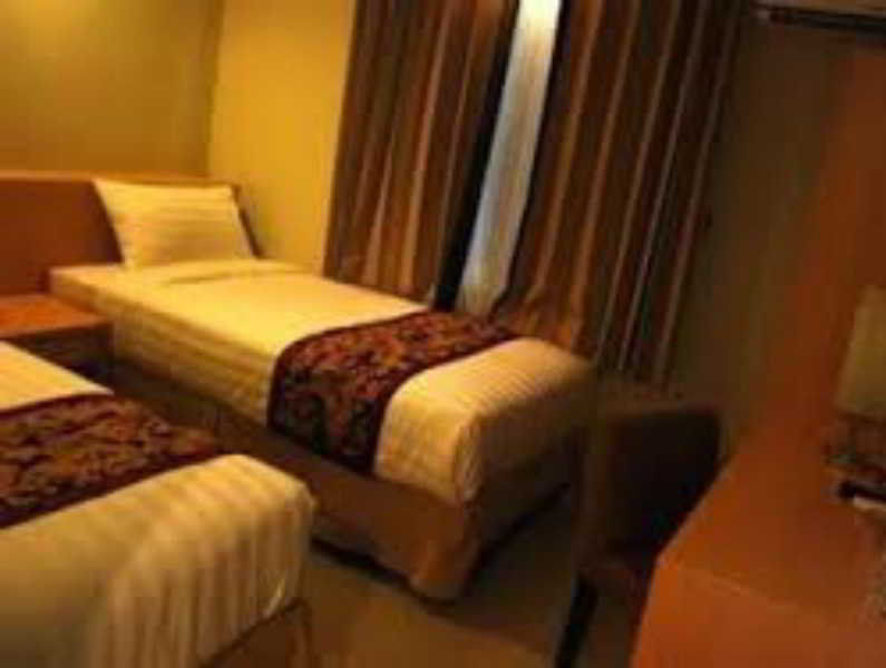 Bekizaar Hotel Surabaya Dış mekan fotoğraf