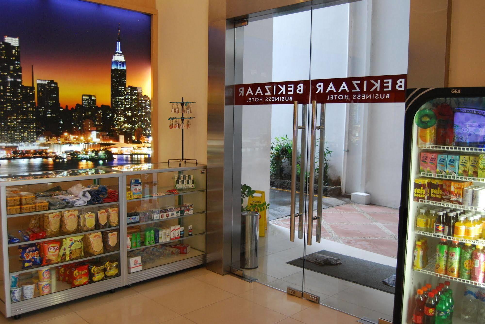 Bekizaar Hotel Surabaya Dış mekan fotoğraf