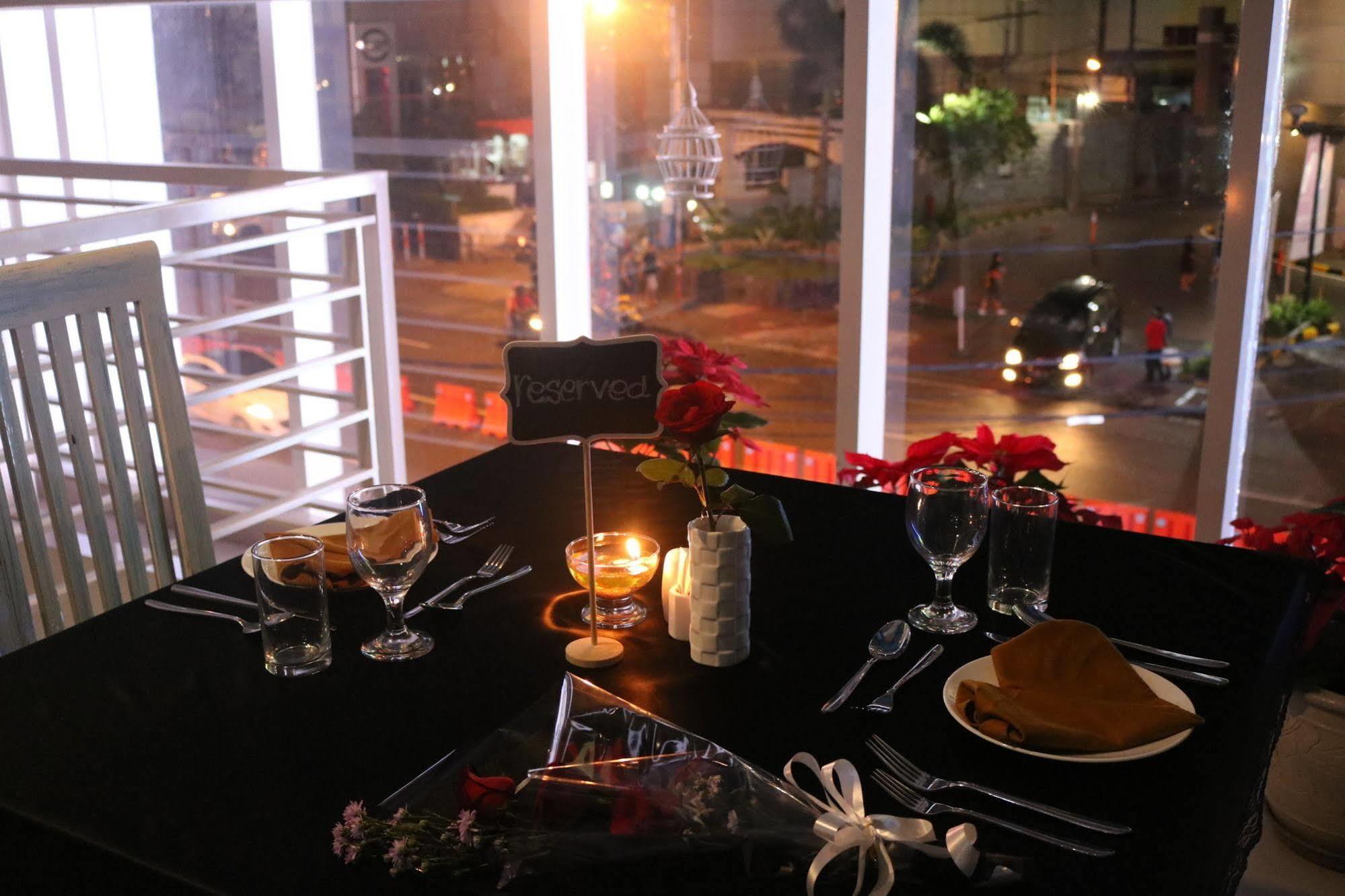 Bekizaar Hotel Surabaya Dış mekan fotoğraf