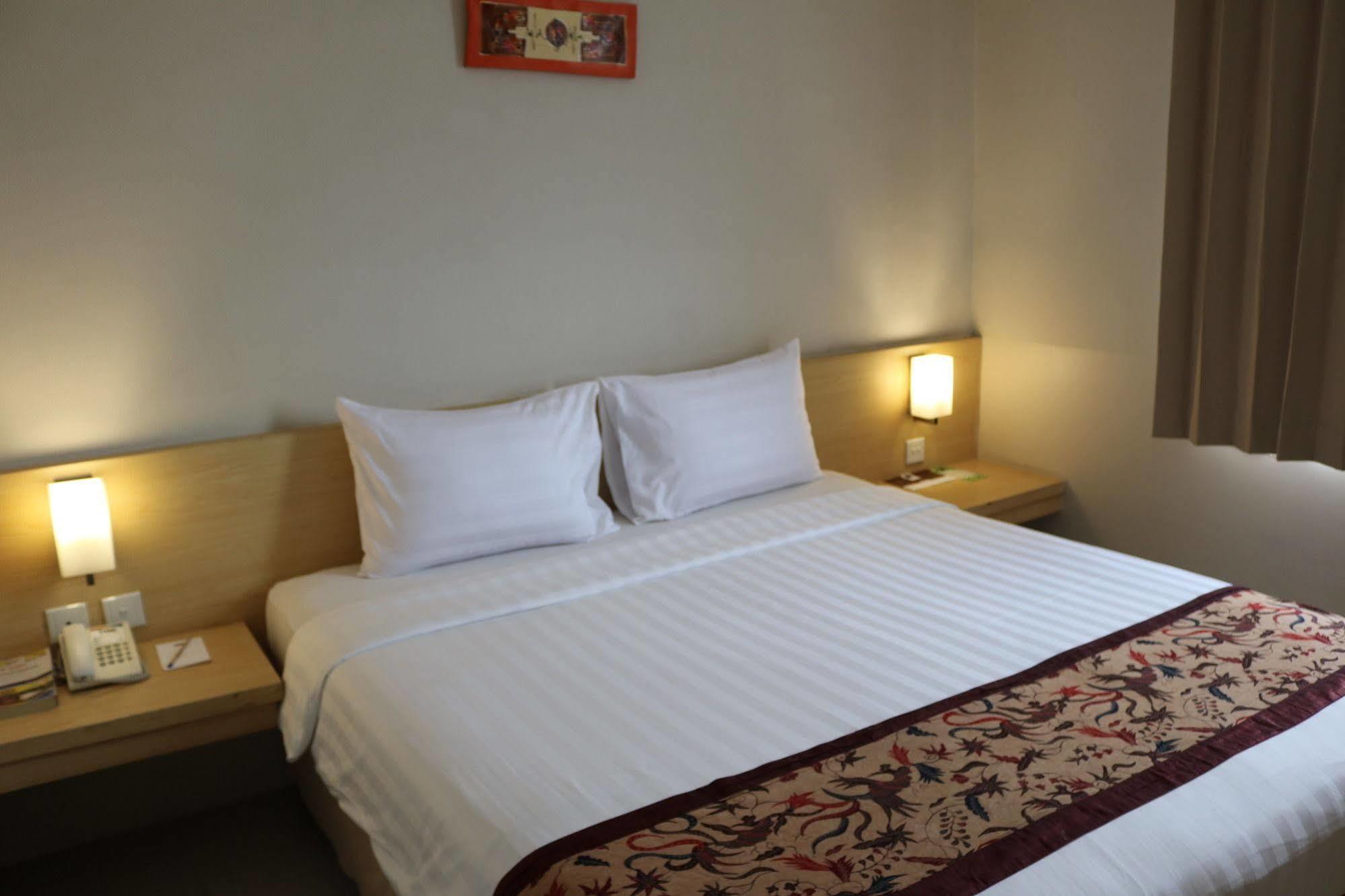 Bekizaar Hotel Surabaya Dış mekan fotoğraf